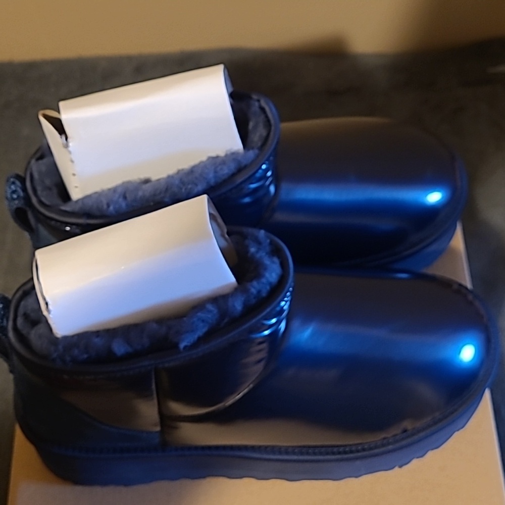 UGG Classic Ultra Mini Platform Hi Shine